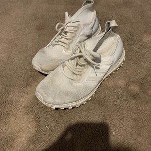 Adidas Ultra Boost (make offers)